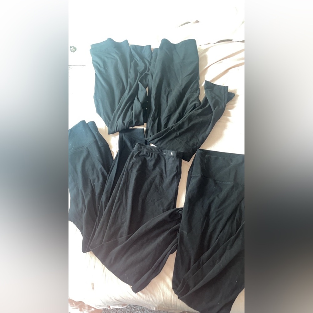 5 pairs of XL black leggings